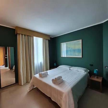 Hotel Garden - - Terre Di Canossa 3*