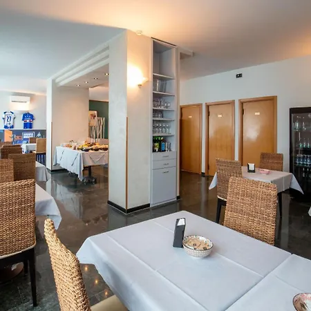 Garden - - Re - Terre Di Canossa Hotel 3*