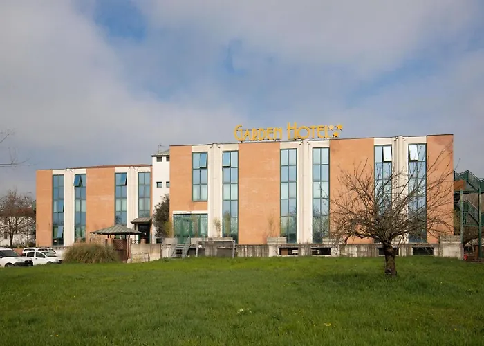Hotel Garden - - Terre Di Canossa 3*